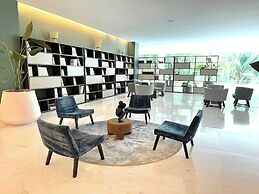 Bolongo 2BR Your Exclusive Oceanfront Escape