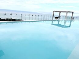 Bolongo 3BR Your Exclusive Oceanfront Escape