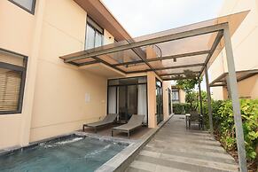 OCEAN BREEZE VILLA CAM RANH