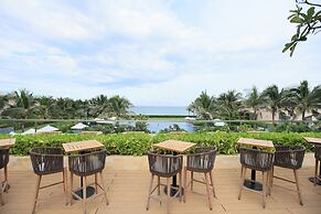 OCEAN BREEZE VILLA CAM RANH