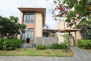 OCEAN BREEZE VILLA CAM RANH