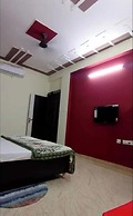 Uphar Homestay - Hotel & Restaurant