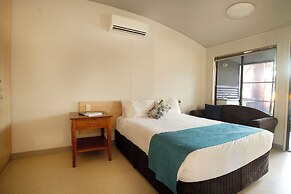 Tropical Hibiscus Caravan Park