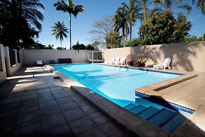 Tropical Hibiscus Caravan Park