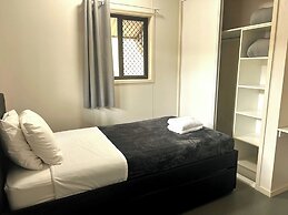 Tropical Hibiscus Caravan Park