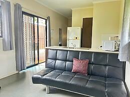 Tropical Hibiscus Caravan Park