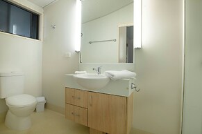 Tropical Hibiscus Caravan Park