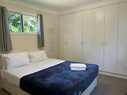Tropical Hibiscus Caravan Park
