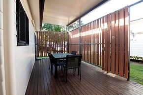 Tropical Hibiscus Caravan Park