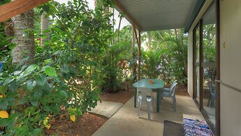 Tropical Hibiscus Caravan Park
