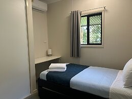 Tropical Hibiscus Caravan Park