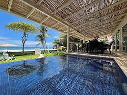 Backyard Beach House Oceanfront Luxury 5 Bdr