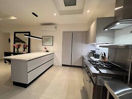 Backyard Beach House Oceanfront Luxury 5 Bdr