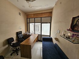 StayGuru Hotel Paradise Inn