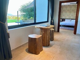 Tropical Viewpoint With Private Pool - Lux Living
