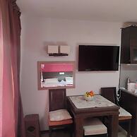 Relax in Banya's Hidden Gem - Igzila Appartment