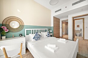 Studio One - 1412 1BD