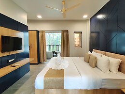 Grand Shivneri Resort