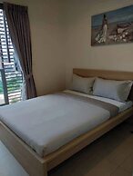 Large High Floor, Best Pool and Awesome Location