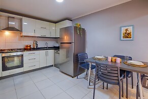 Maxihomes Hadrian Nest