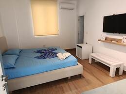 Nolo Rooms and Suites