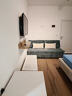 Nolo Rooms and Suites