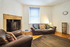 Host Stay The Reading Room