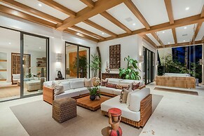 Luxury Golffront Villa With Pool in Puntacana