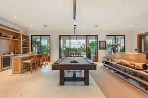 Luxury Golffront Villa With Pool in Puntacana