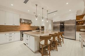 Luxury Golffront Villa With Pool in Puntacana