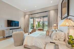Luxury Golffront Villa With Pool in Puntacana