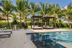 Luxury Golffront Villa With Pool in Puntacana