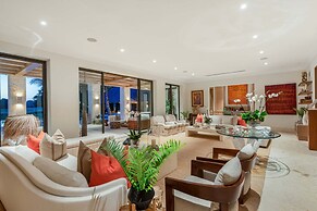 Luxury Golffront Villa With Pool in Puntacana