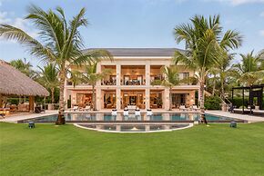 Luxury Golffront Villa With Pool in Puntacana