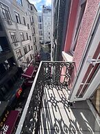 Pera Nova House