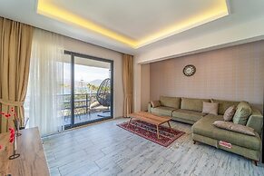 Nakas Suites