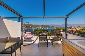 Nakas Suites