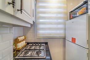 Nakas Suites