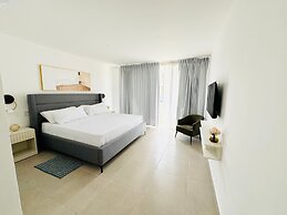 Playa Palmera Ocean View Apartments