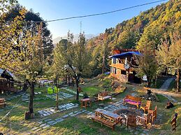 Camp Oak View