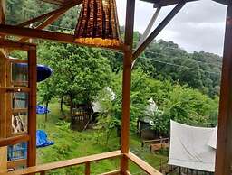 Camp Oak View