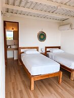 SurfAsana Lodge