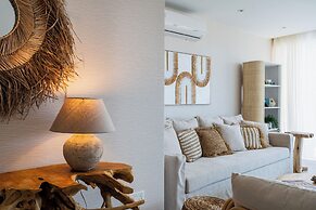 Aelia Chic 2-BR Apt & Balcony in Larnaca