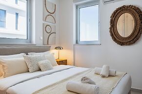 Aelia Chic 2-BR Apt & Balcony in Larnaca