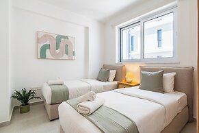 Aelia Chic 2-BR Apt & Balcony in Larnaca