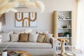 Aelia Chic 2-BR Apt & Balcony in Larnaca
