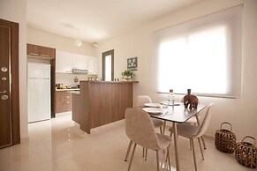 Sioufi - 2-BR Apartment With a Balcony