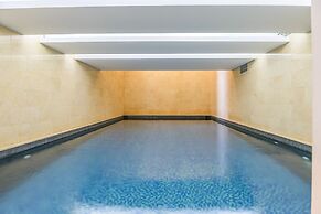 Sirene 1-BR Apt Pool & Gym in Gemmayze