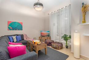 Sirene 1-BR Apt Pool & Gym in Gemmayze
