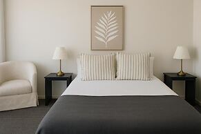 Cooks Endeavour Motor Inn